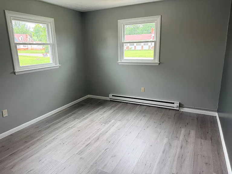 929 Cook Ave — Photo 12