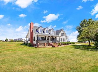 1092 N Main St, Centerton, AR 72719