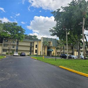 9070 Lime Bay Blvd APT 301, Tamarac, FL, 33321