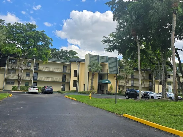 9070 Lime Bay Blvd APT 301, Tamarac, FL 33321