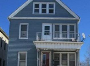 2976 S 12th St, Milwaukee, WI 53215
