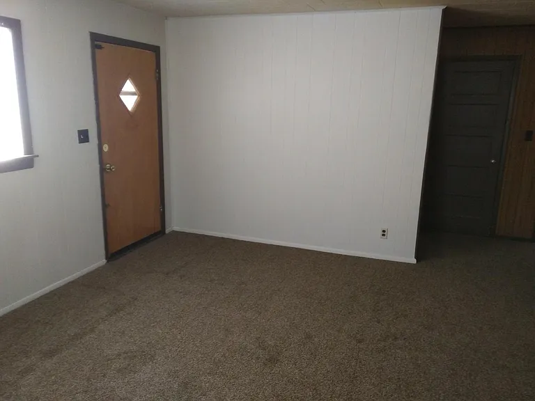 209 Frontera St — Photo 4
