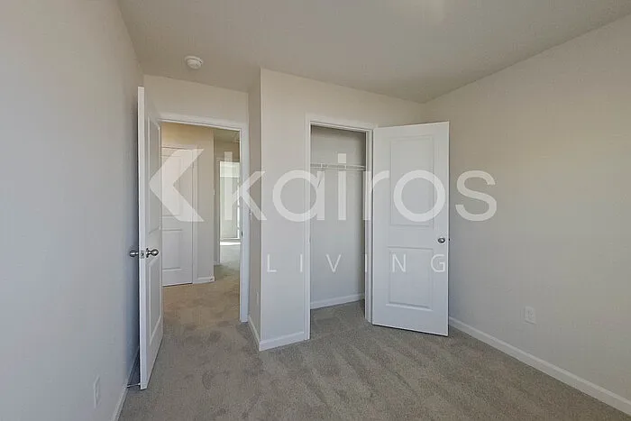 2083 Banyan Cir — Photo 21