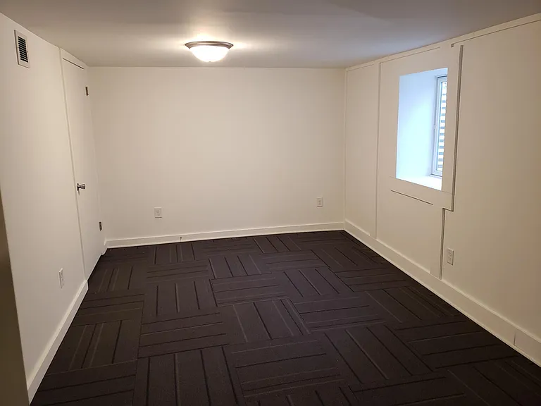 405 E Mumford Dr — Photo 14