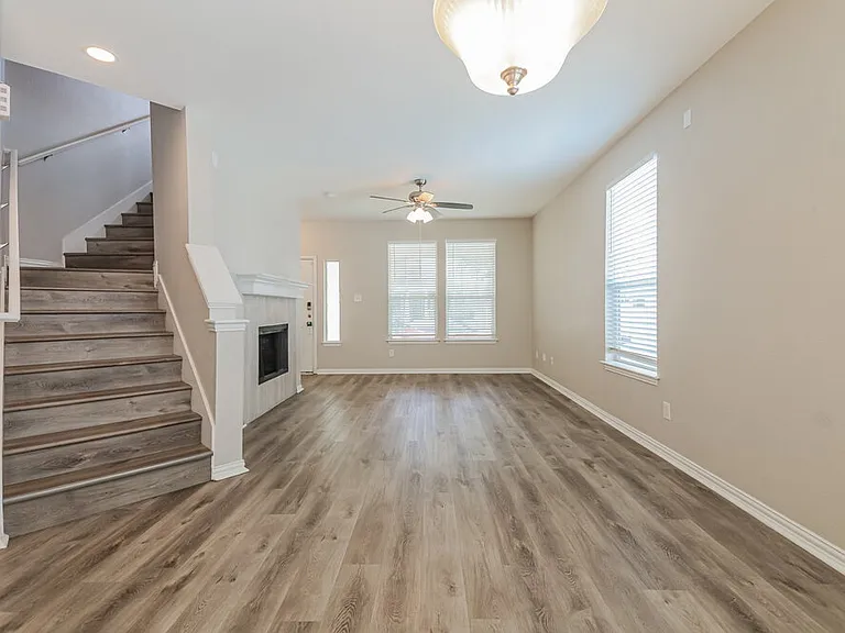 10200 Cedar Lake Dr — Photo 8