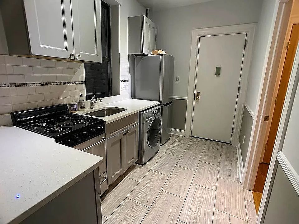 1st image of 26 Thompson St APT 4D