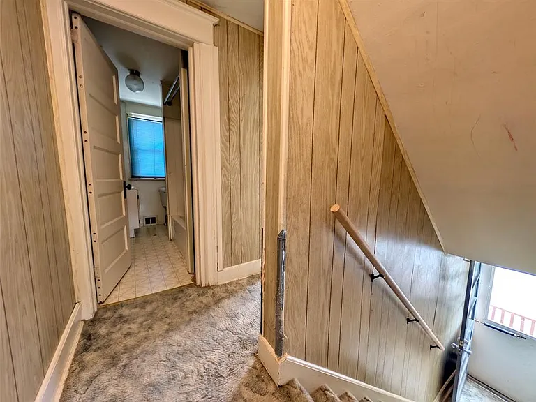 1083 Main St #2 — Photo 6