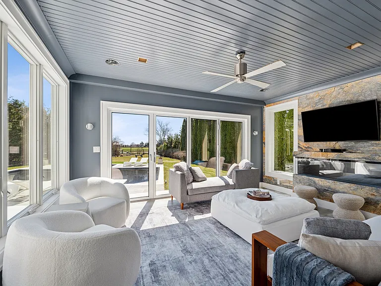 18 Osborne Farm Ln — Photo 12