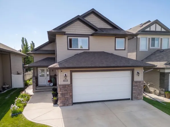 135 E Stephenson Cres, Red Deer, AB T4R 0L6