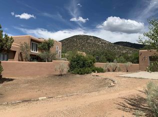 1888 Forest Cir, Santa Fe, NM 87505