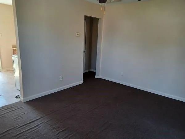 1 bed, 1.0 bath, 450 sqft, $900 — Photo 3