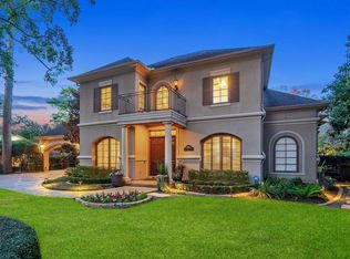 ハウス House  M.D 8844 Chatsworth Dr, Houston, TX 77024 | Zillow