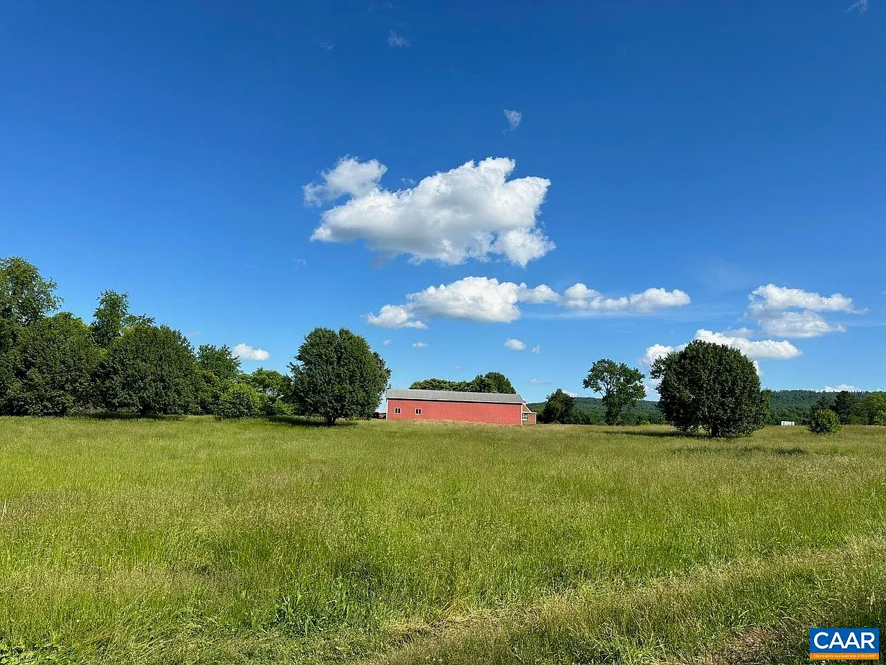 4 bed, 4.0 bath, 2695 sqft, $3,900 — Photo 4