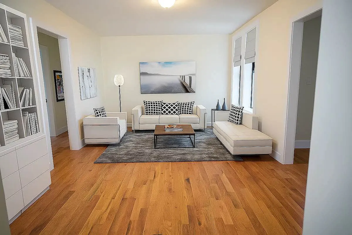 666 Hancock Street — Photo 2