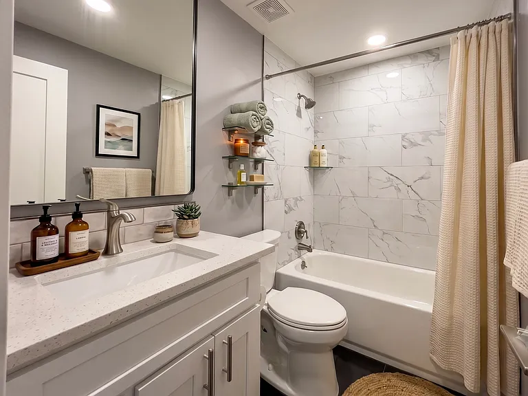 1719 Pearl St #1 — Photo 4