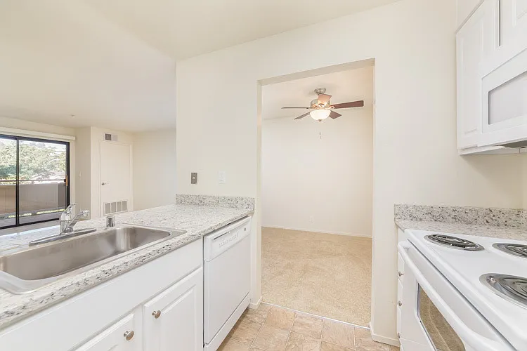 Le Boulevard Apartments — Photo 44