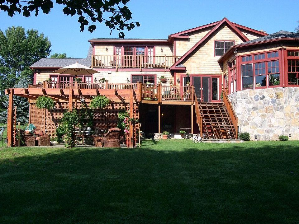 1st image of 9 Jonahs Ln