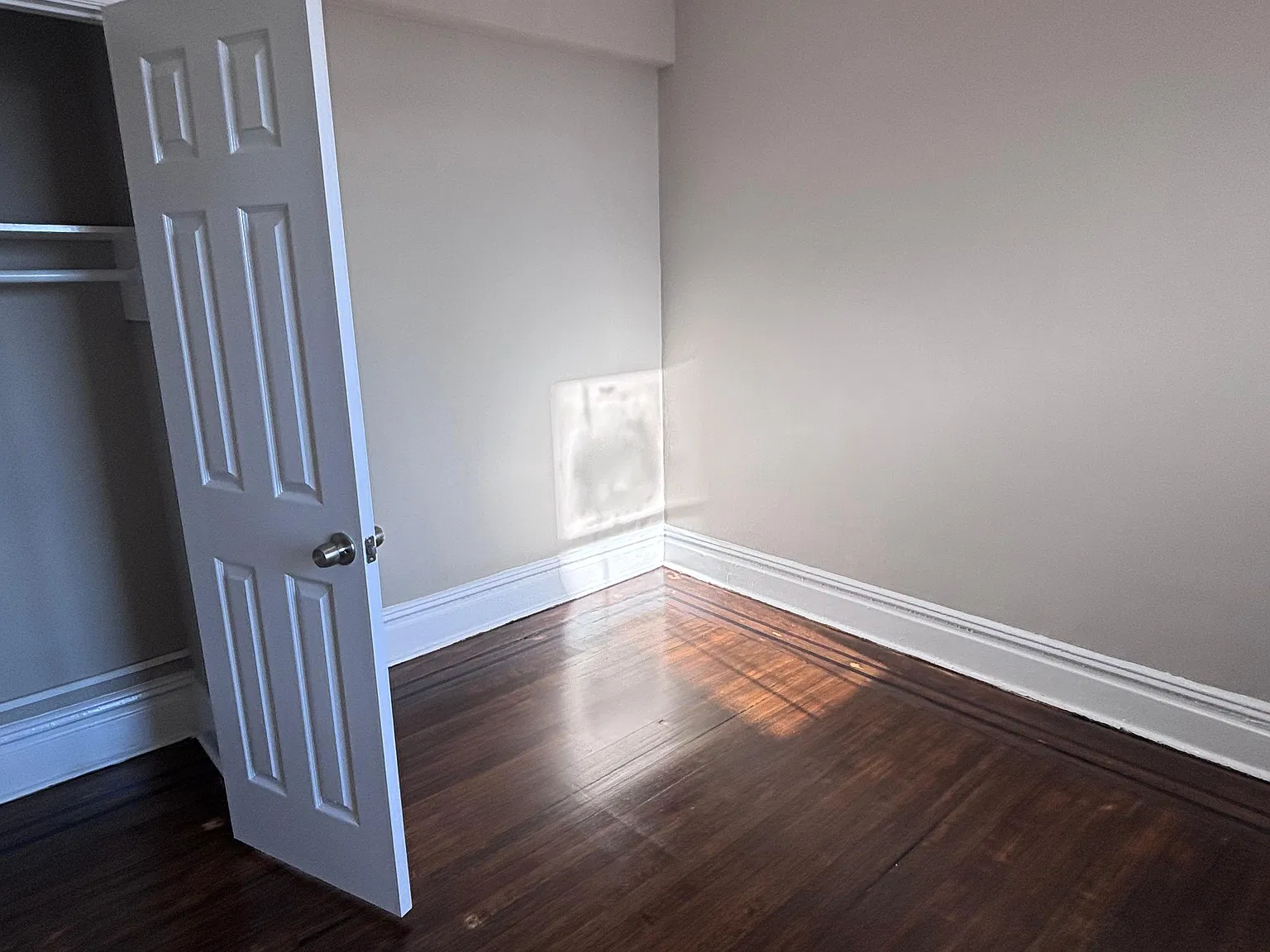 2 bed, 650 sqft, $1,850 — Photo 3