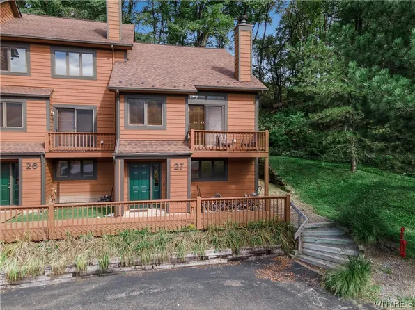 27 Stone Rdg, Ellicottville, NY 14731