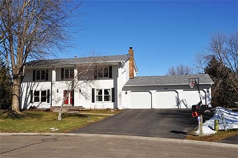 1st image of 3197 Canterbury Cir