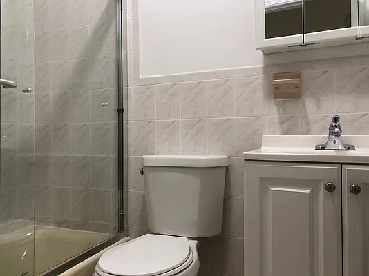 Rented by Winzone Realty Inc | media 14
