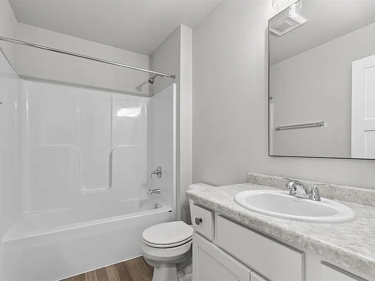 1459 Harrison St — Photo 7