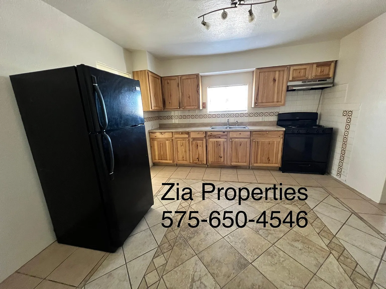 3 bed, 1500 sqft, $1,196 — Photo 3