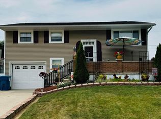 5323 Rampart Rd, Columbus, OH 43207