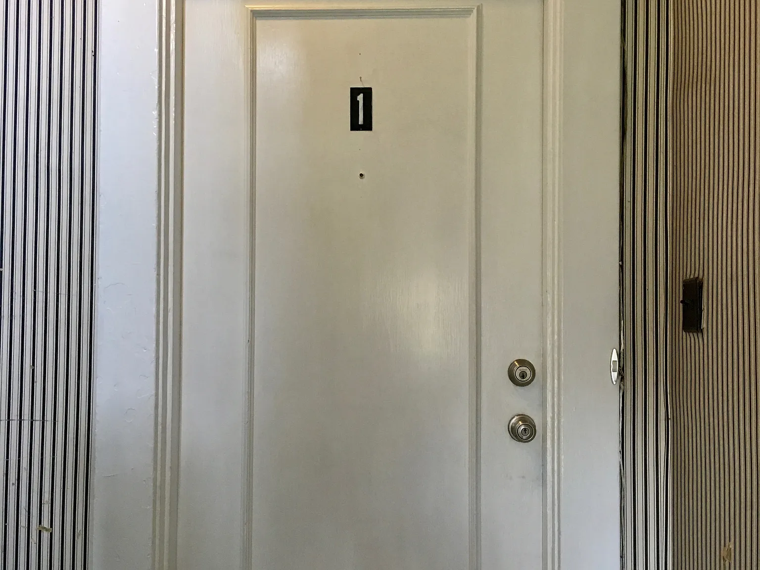 3 bed, 1811 sqft, $2,200 — Photo 2