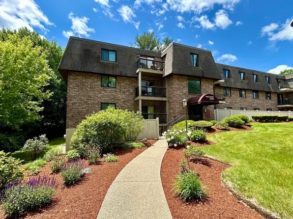 59 School St APT A-14, Northborough, MA 01532
