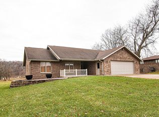 1010 State St, Bellevue, IA 52031