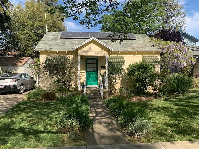 434 D St — Photo 1