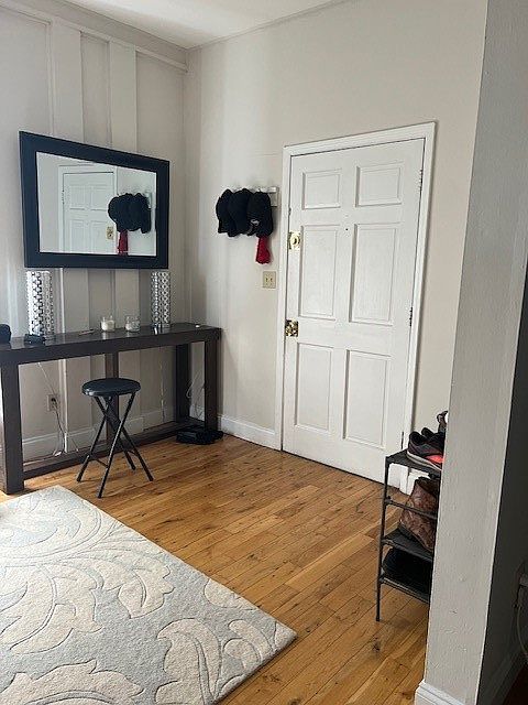 Entryway into sunroom/office