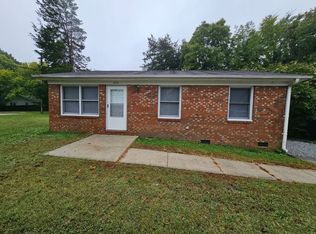 226 Moffitt Dr, High Point, NC 27265