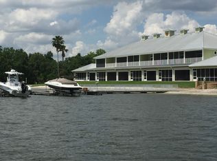 1098 Lake June Rd, Lake Placid, FL 33852