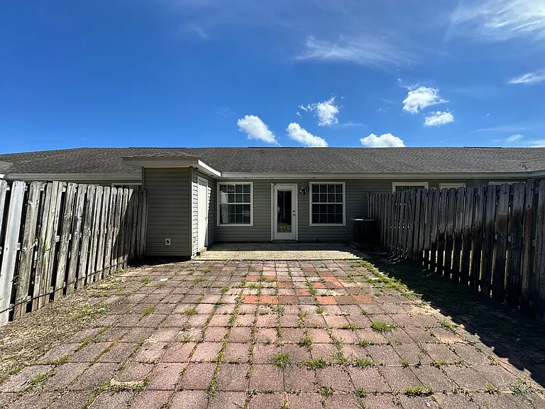 9620 Cobblebrook Dr — Photo 14