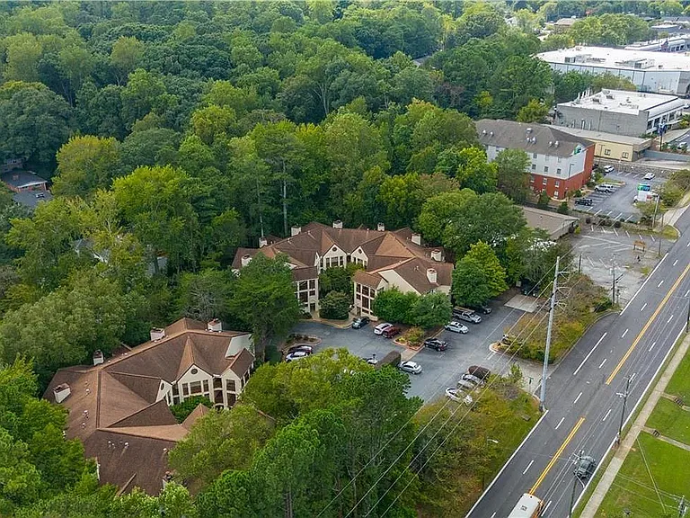 497 Sherman Way — Photo 4