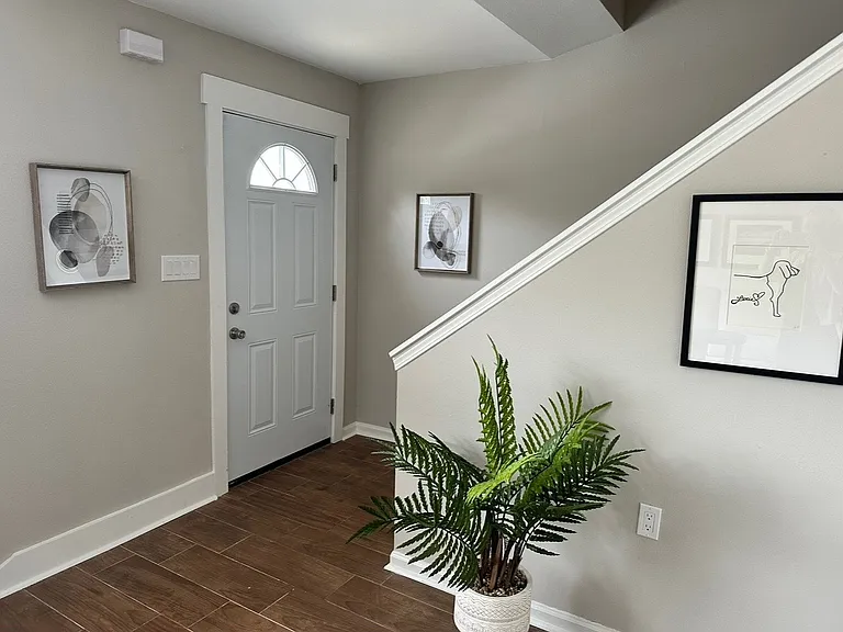 6477 N Concord Way — Photo 1