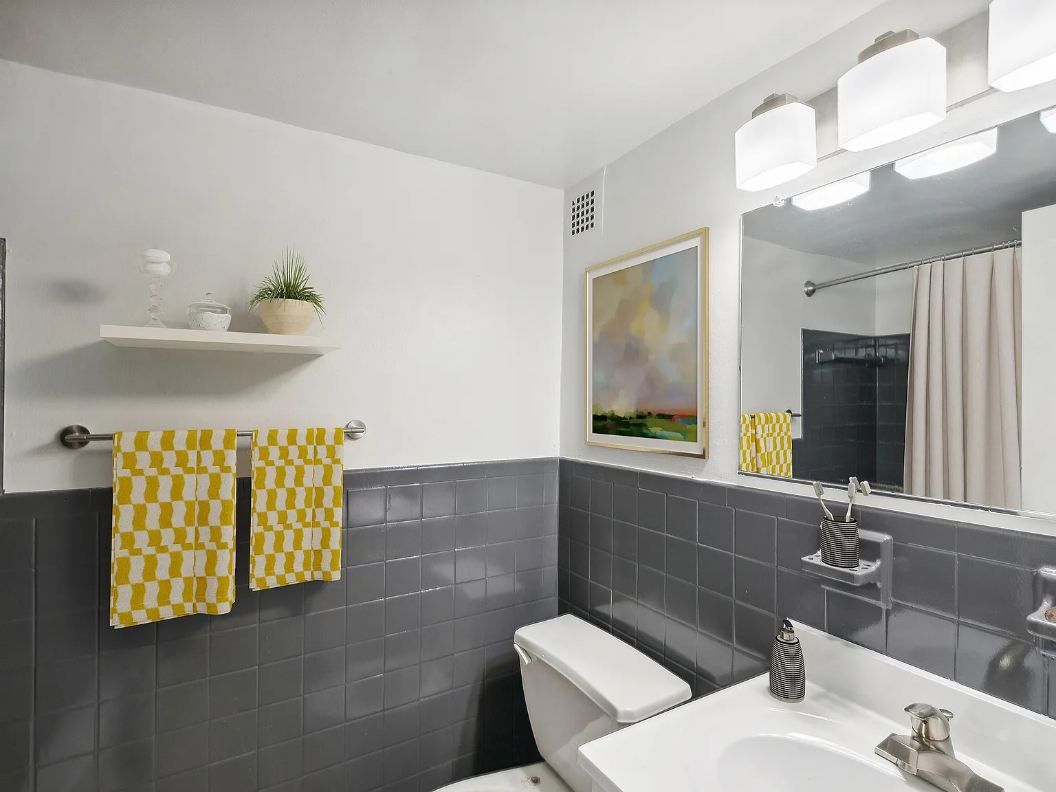 ReNew Springfield — Photo 4