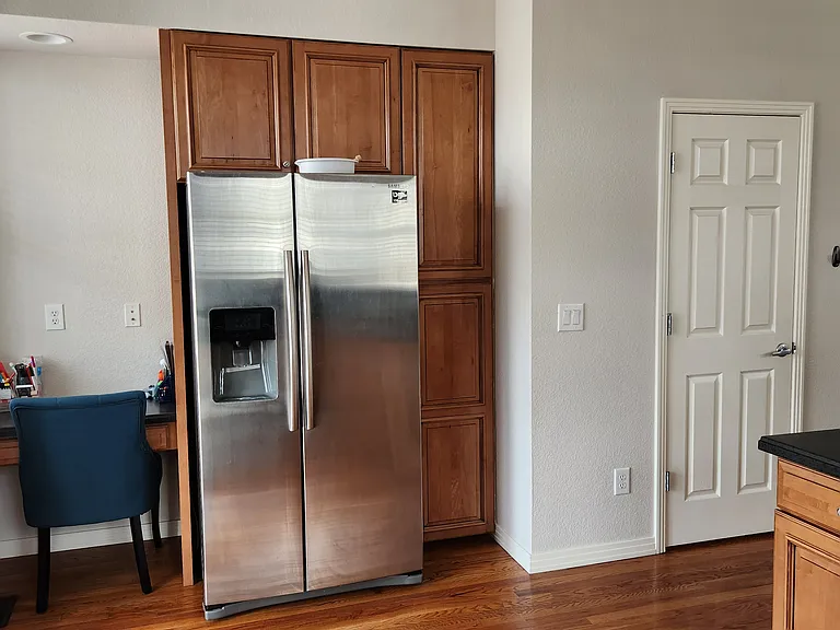 KITCHEN FRIDGE
