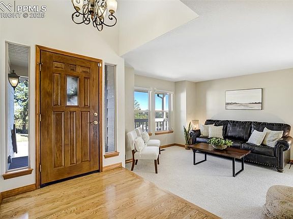 5th image of 195 Odessa Pl