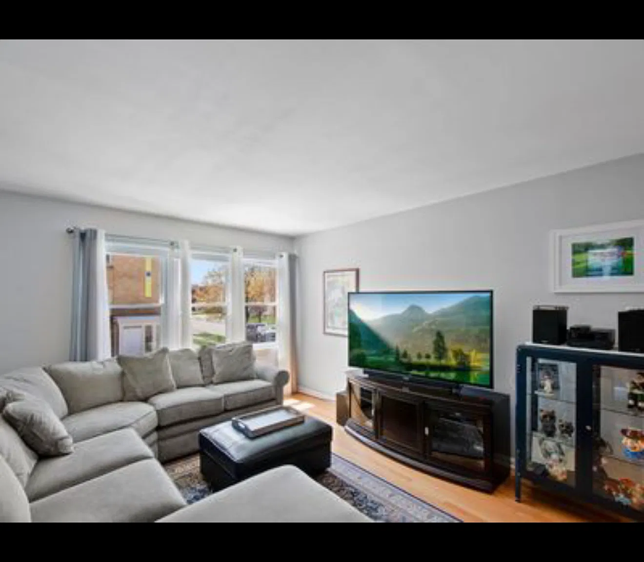 3 bed, 1.5 bath, 1700 sqft, $2,400 — Photo 3