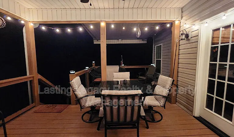 187 Marbrook Dr — Photo 48
