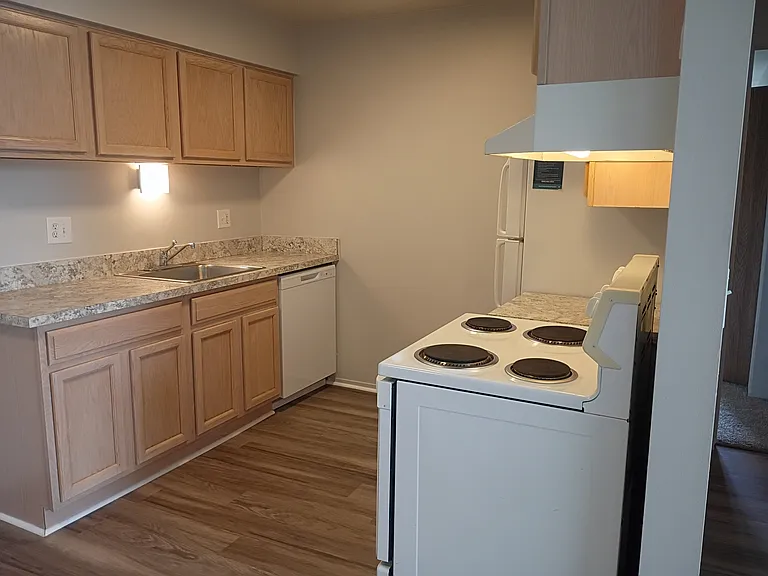Prentiss Pointe Apartments — Photo 171