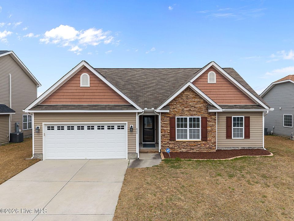 1st image of 820 Emerald Park Drive