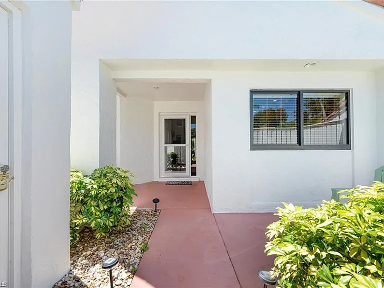 551 Beachwalk Cir #85-0 — Photo 4