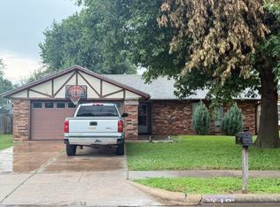 216 Lansbrook Rd, Ponca City, OK 74601