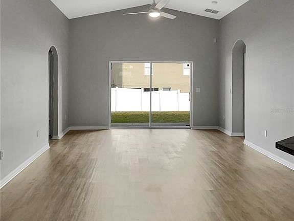 5th image of 10625R Liberty Bell Dr