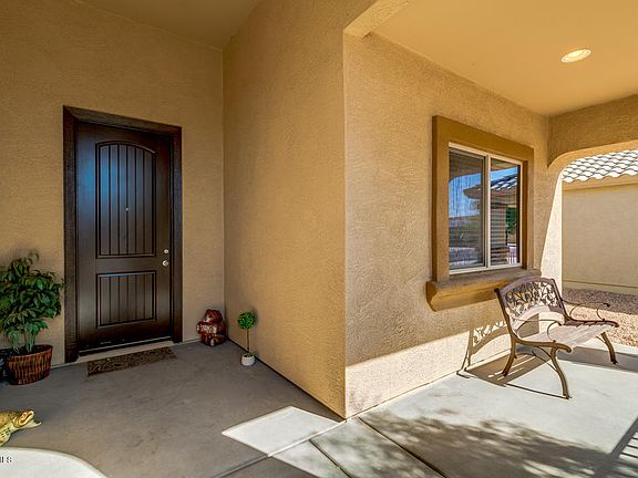 4th image of 788 W Silver Reef Dr