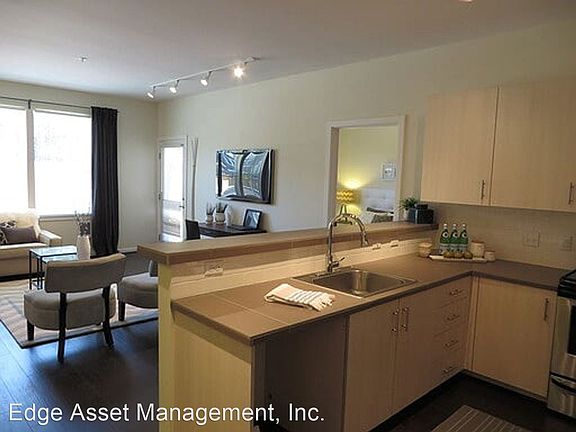 3rd image of 1110 SW 160th Ave #10630041